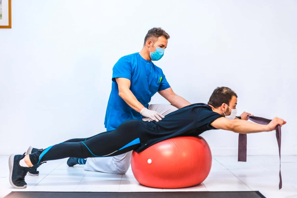 Sports medicine and physical therapy working together
